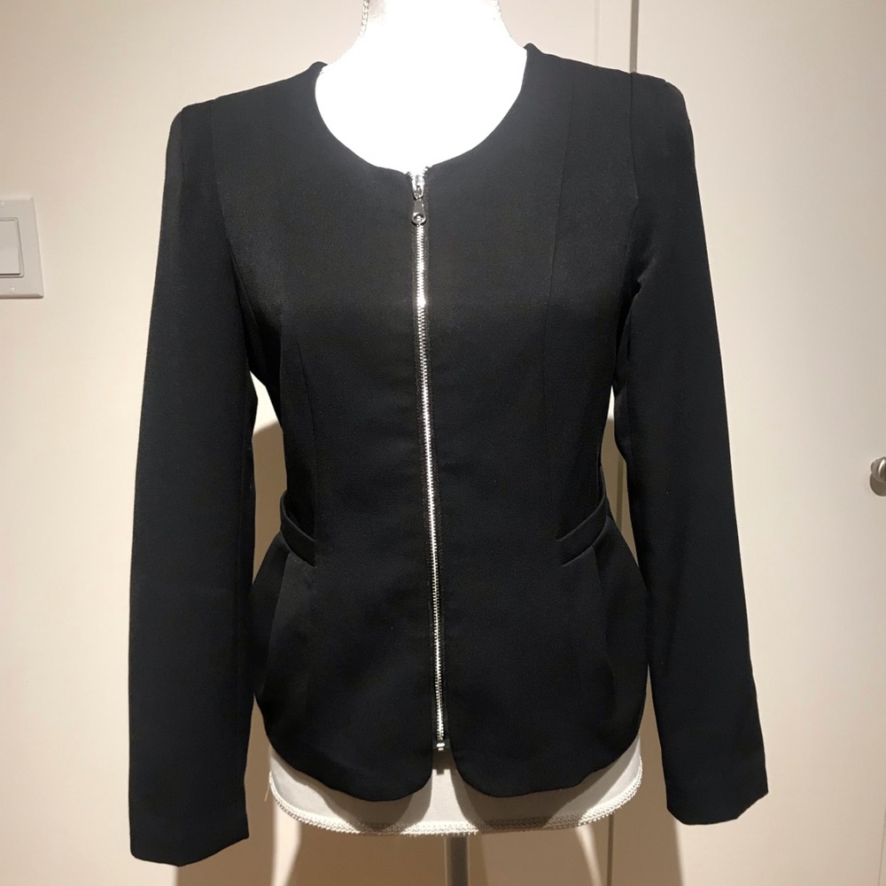 Black blazer with front zipper